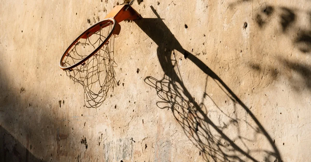 Imagem ilustrativa de A NBA no Coração do Brasil: Entenda Por Que a Febre do Basquete Está Mais Forte do Que Nunca