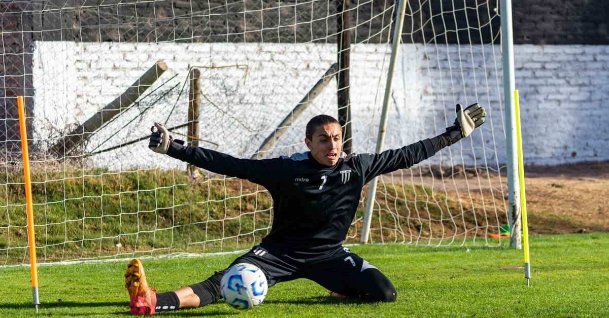 Imagem ilustrativa de Bono, o Goleiro Marroquino que Conquistou o Mundo e Desperta o Interesse Brasileiro