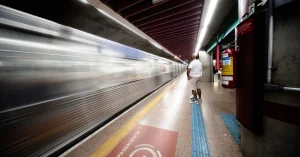 MetrôRio em Alta: Entenda o Que Move as Buscas e Discussões Online Sobre o Transporte Carioca