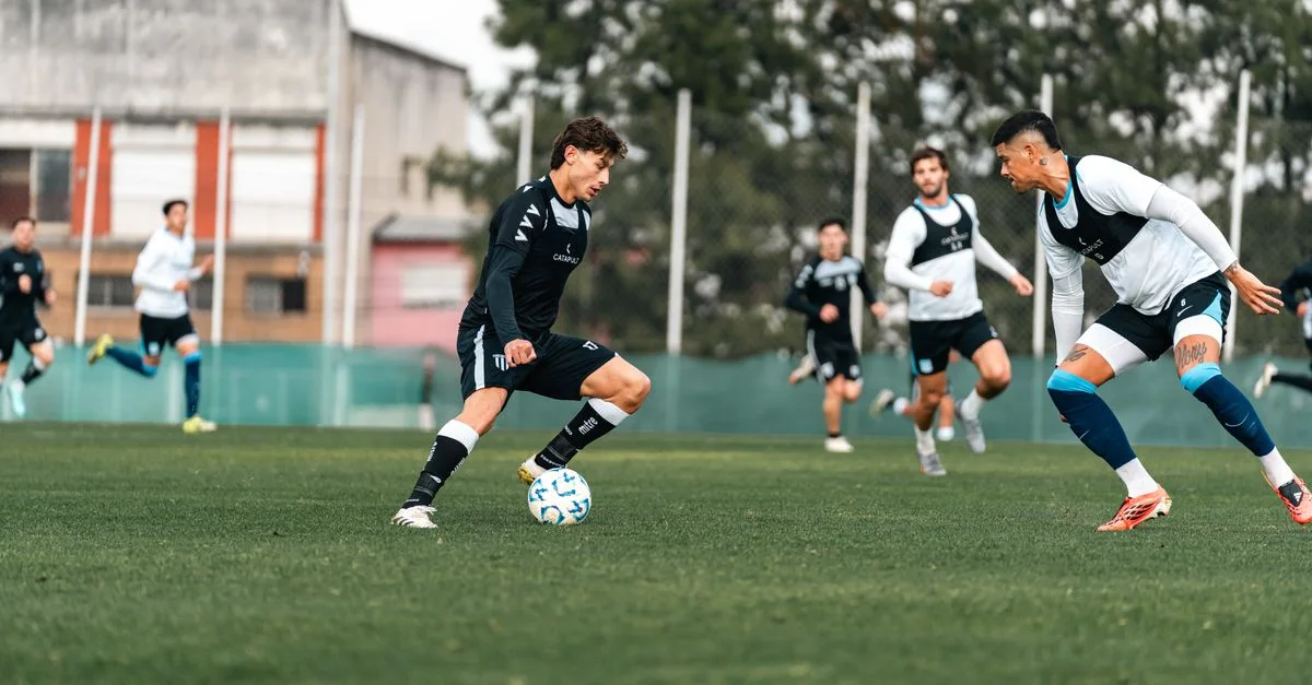 Imagem ilustrativa de Grêmio Foot-Ball Porto Alegrense: Uma Lenda Tricolor do Futebol Brasileiro