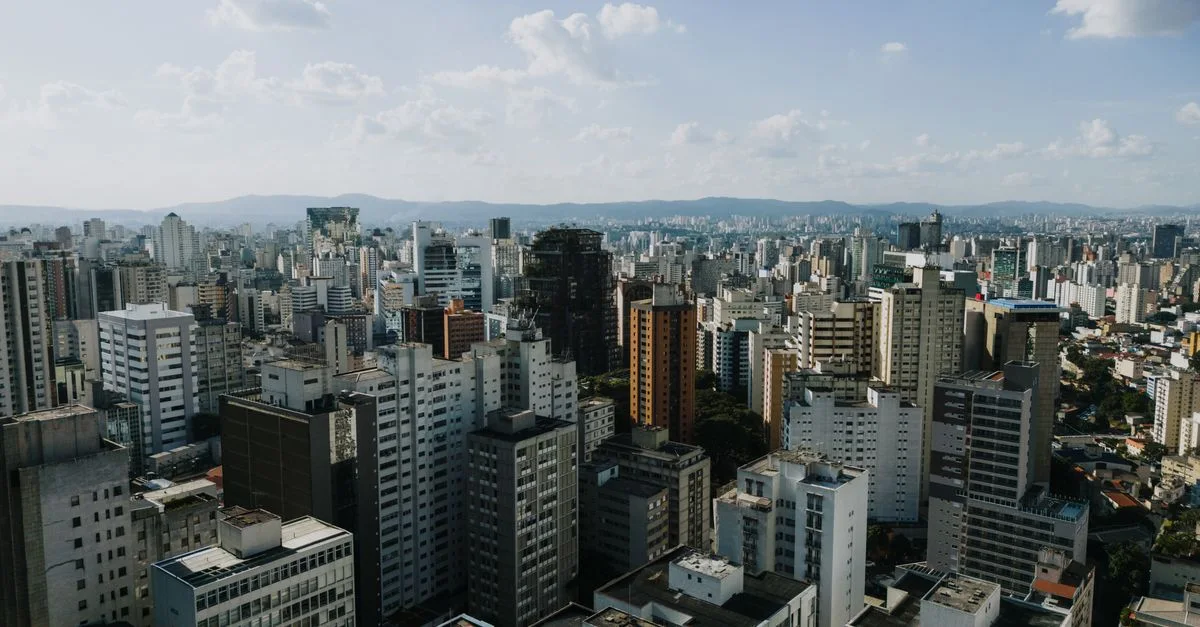 Imagem ilustrativa de Ciclones Extratropicais em São Paulo: Entenda os Riscos e Como se Preparar