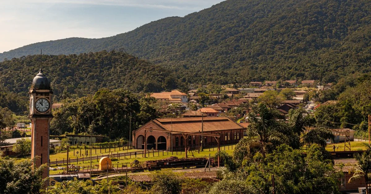 Imagem ilustrativa de Serra Talhada em Destaque: Entenda Por Que a Cidade Pernambucana Cativa as Buscas Nacionais
