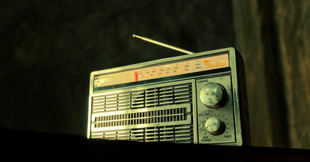 Imagem ilustrativa de Rádio Itatiaia: A Jornada de Inovação e Tecnologia que Redefine o Rádio Brasileiro
