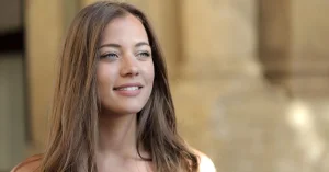 Dakota Johnson e o Brasil: Uma Conexão que Vai Além das Telas e Conquista Fãs