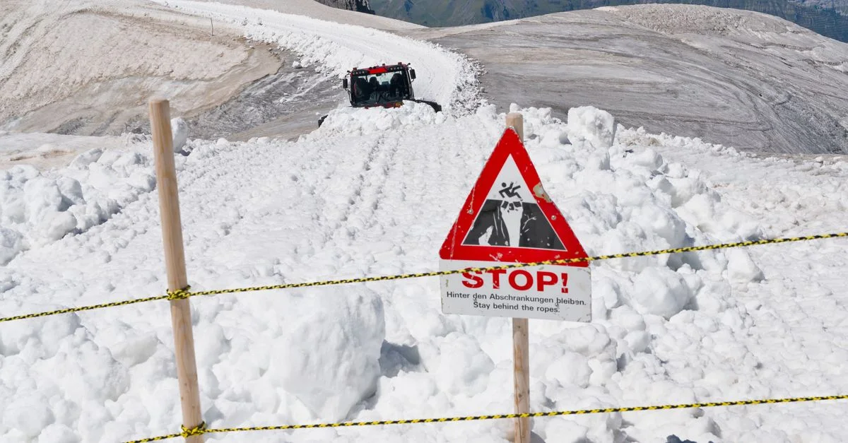 Imagem ilustrativa de Avalanches no Brasil: Entenda os Riscos, Causas e Prevenção de Deslizamentos de Terra
