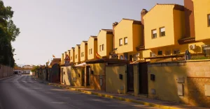 A Casa no Brasil: Mais que um Lar, um Pilar Socioeconômico e Cultural